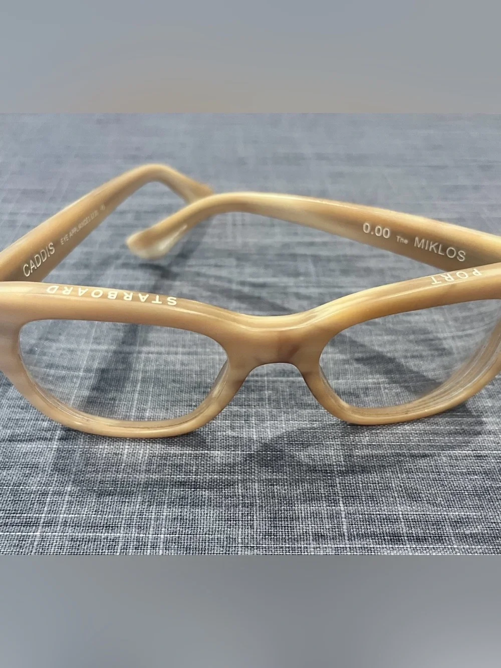 Neutral Beige Cat-Eye Reading Glasses